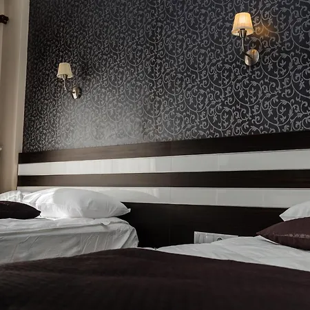 Hotel Eleven