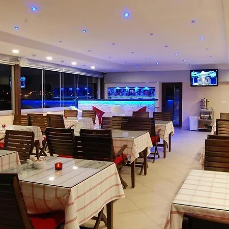 Hotel Eleven Cesme